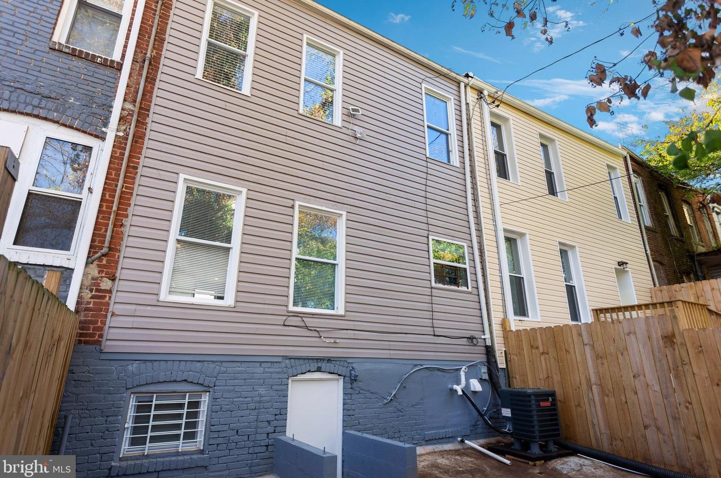 5215 Linden Hts Ave, Baltimore MD  21215-5705 exterior