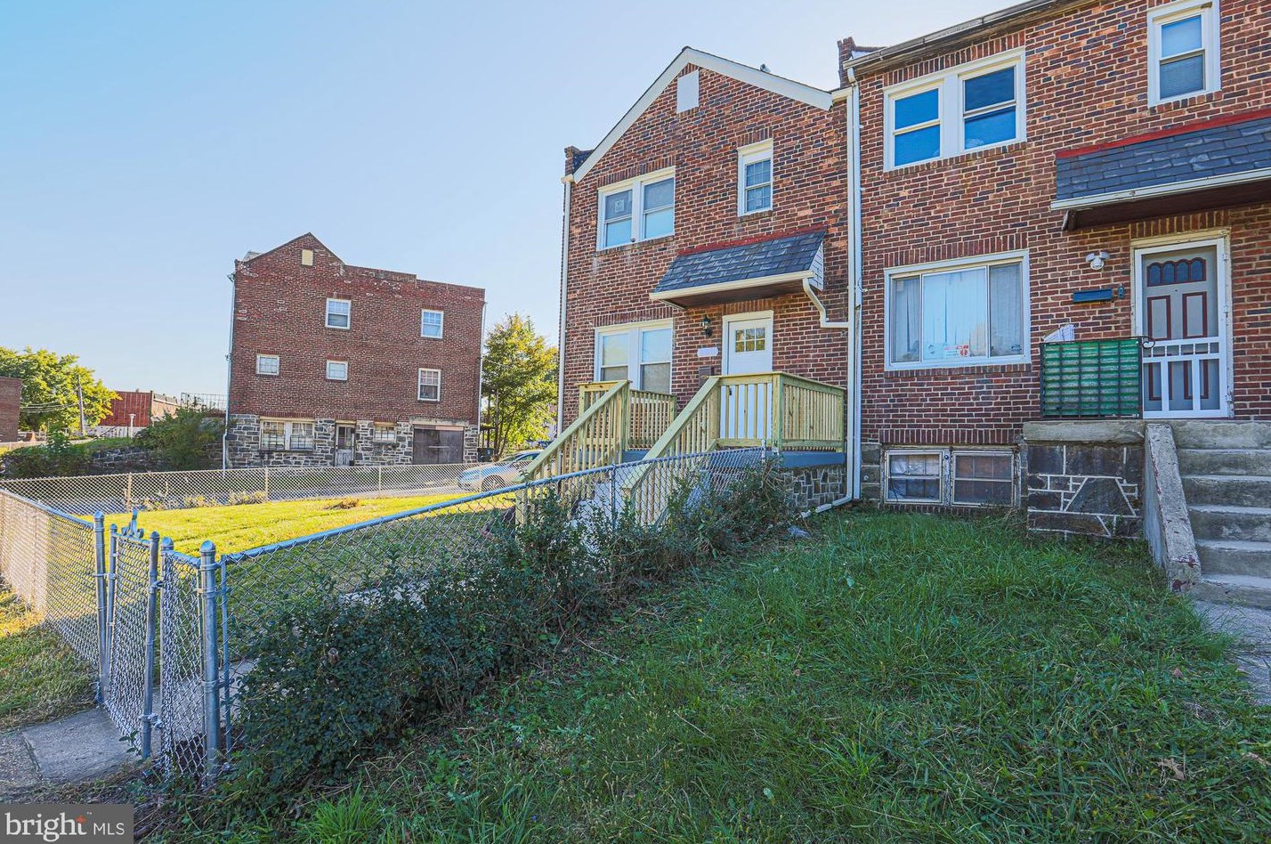 100 Mount Olivet Ln, Baltimore, MD 21229-3730