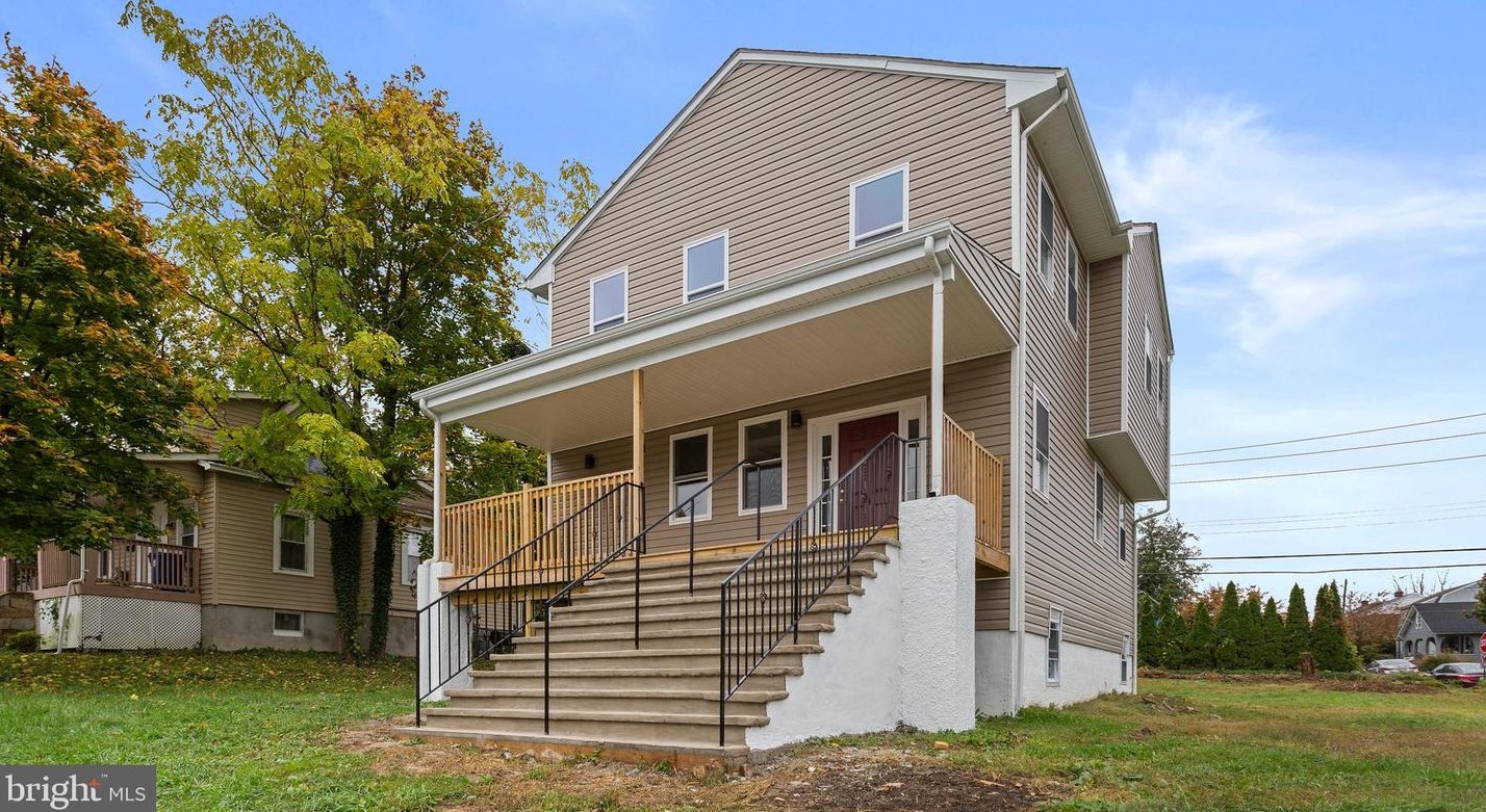 2301 Hamilton Ave, Baltimore, MD 21214-1646