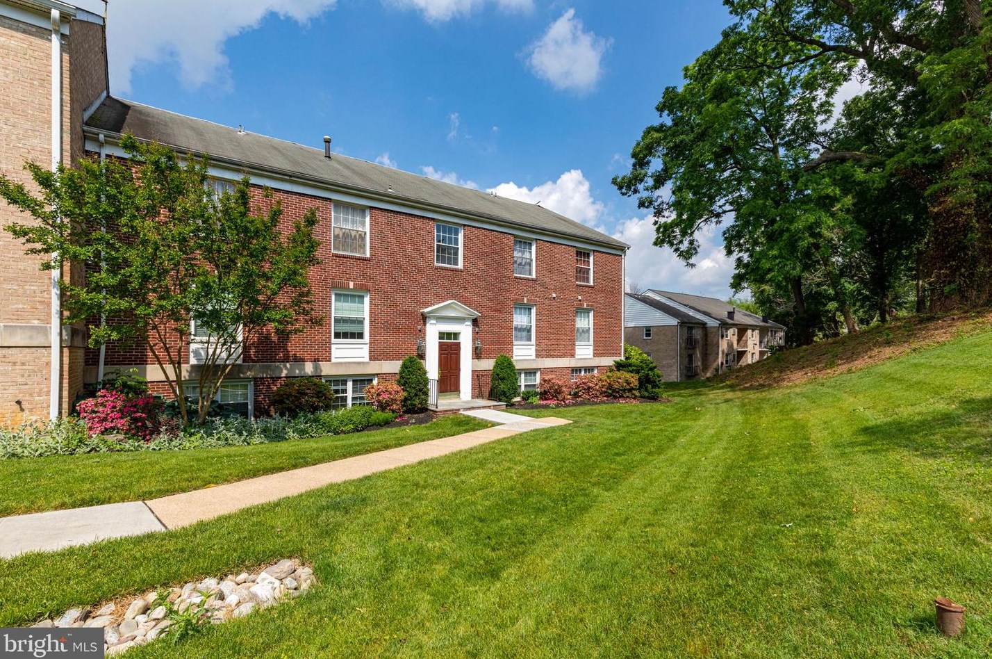 341 Homeland Southway, Baltimore MD  21212-4171 exterior