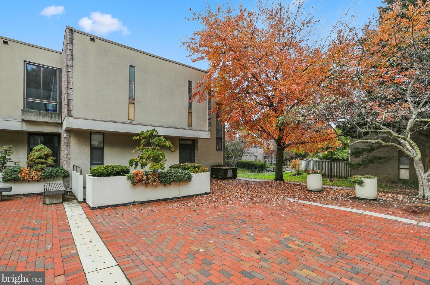 2350 Sundew Ter, Baltimore, MD 21209-4629