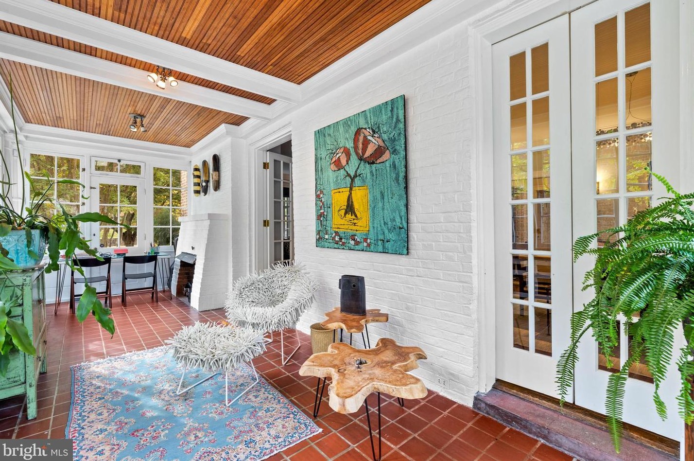 912 University Pkwy, Baltimore MD  21210-2716 exterior