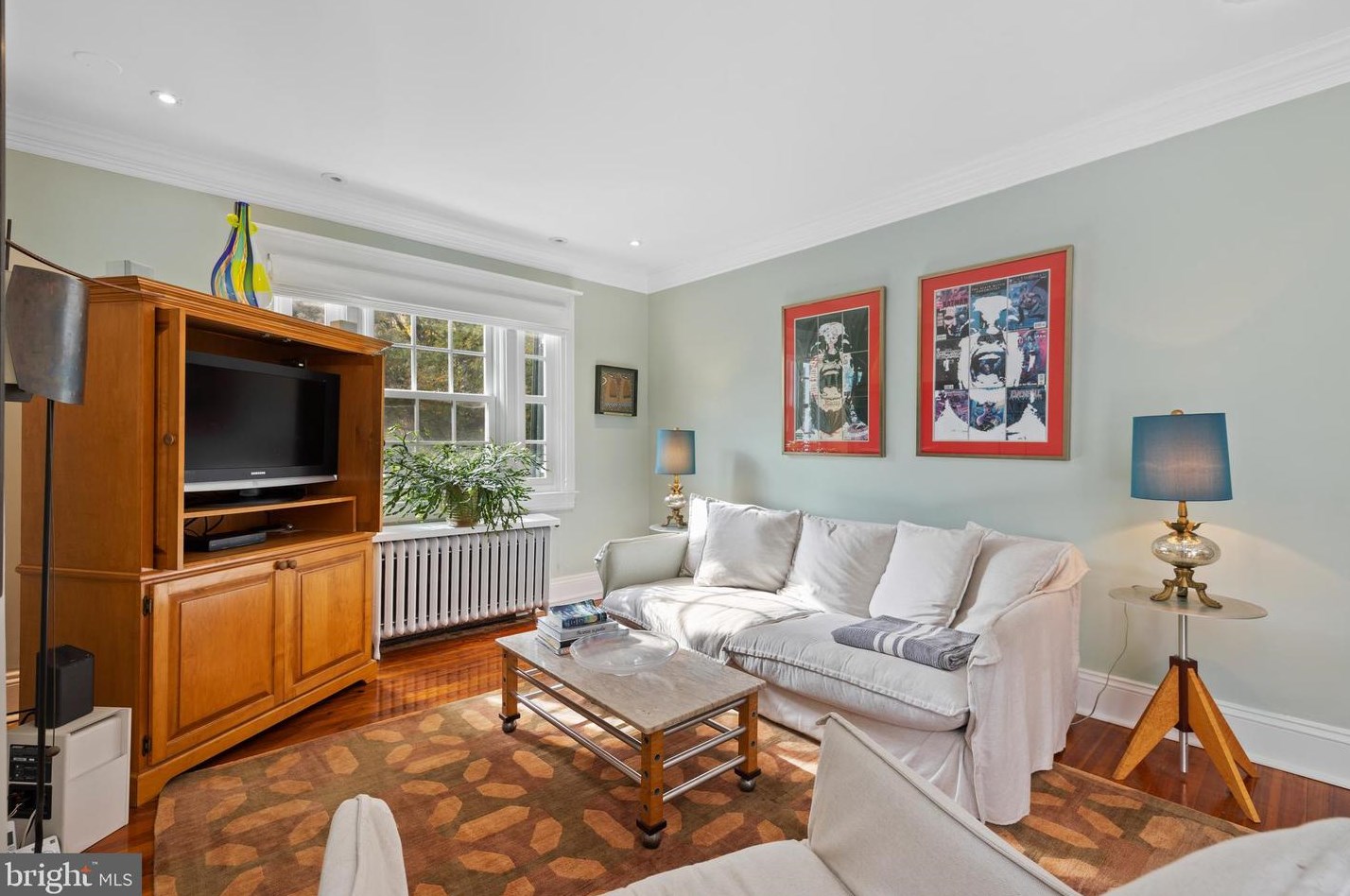 912 University Pkwy, Baltimore MD  21210-2716 exterior