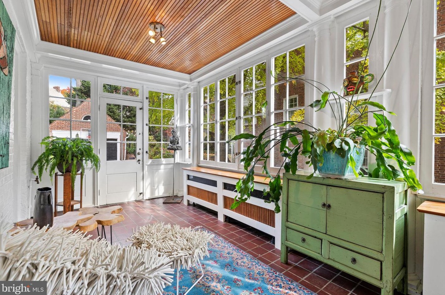 912 University Pkwy, Baltimore MD  21210-2716 exterior