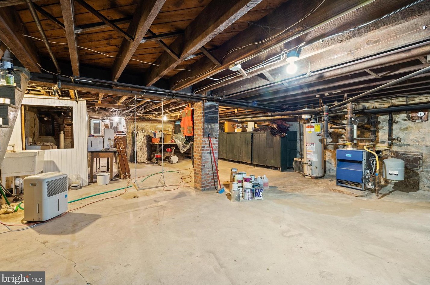 912 University Pkwy, Baltimore MD  21210-2716 exterior