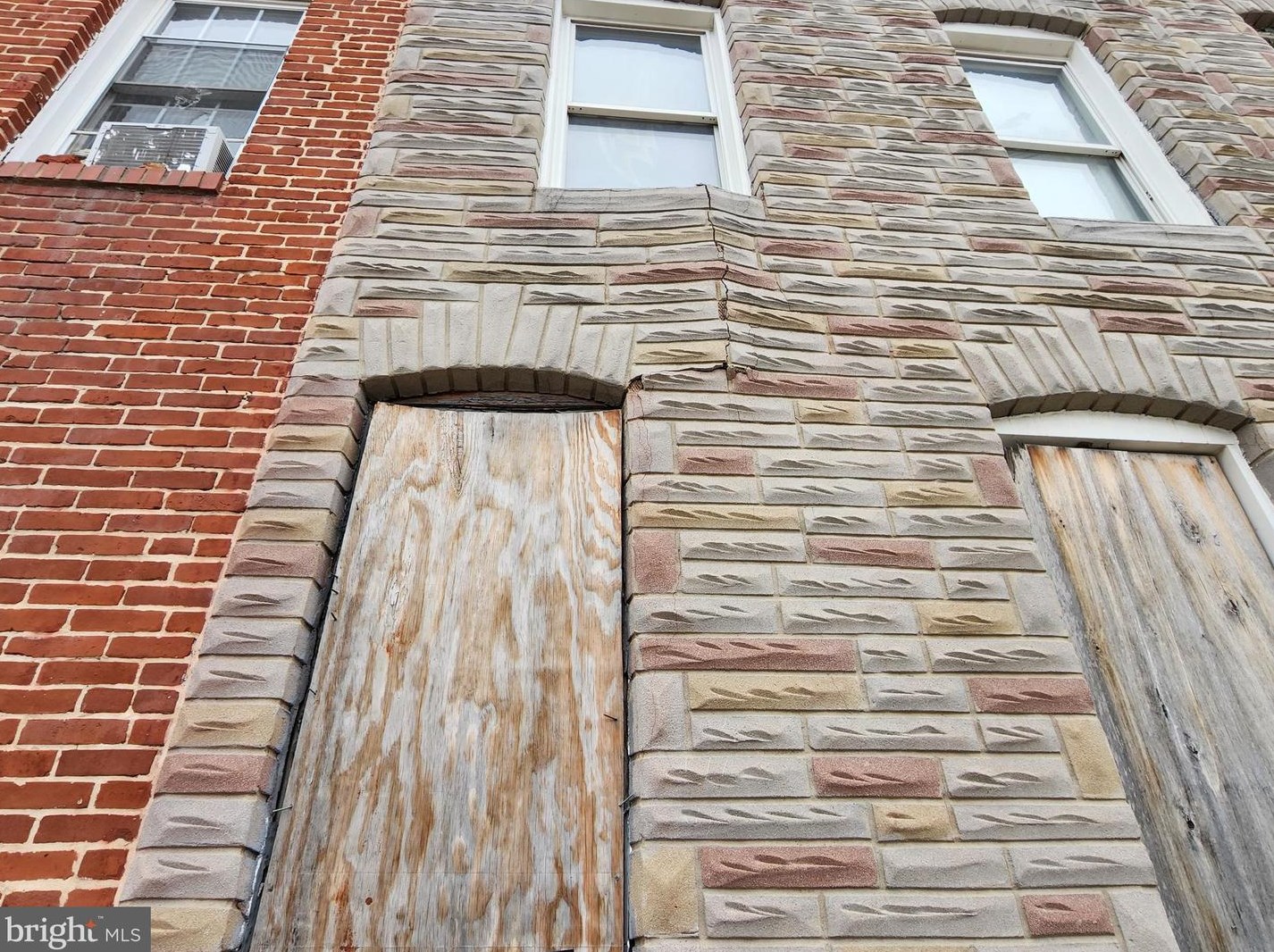 1836 Laurens St, Baltimore, MD 21217-1512