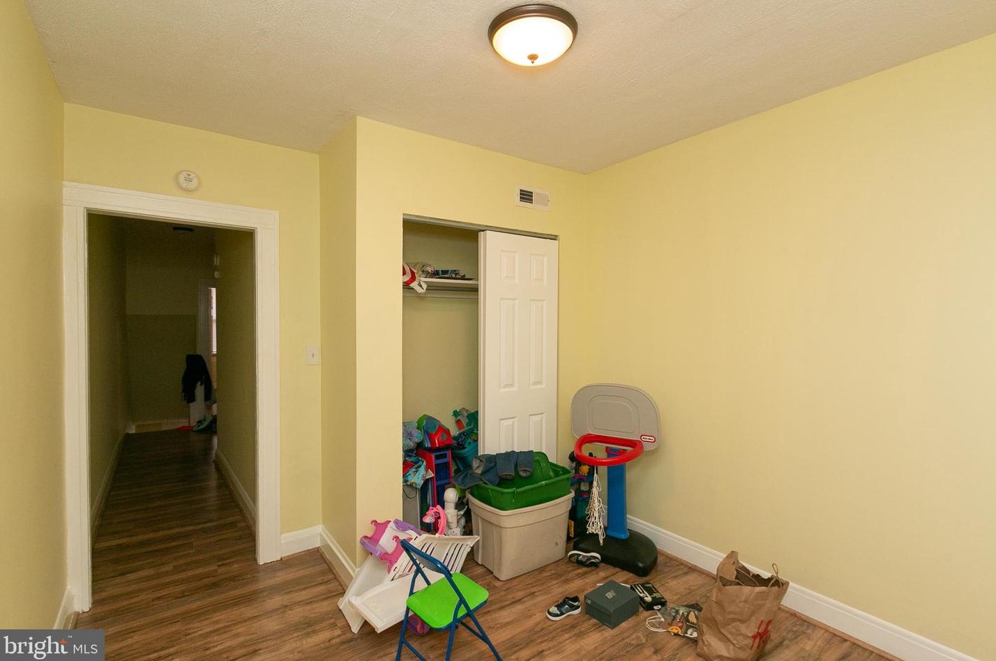 2878 Pelham Ave, Baltimore MD  21213-1220 exterior