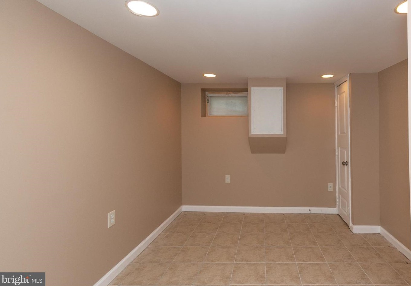 225 Woodyear St, Baltimore MD  21223-3149 exterior