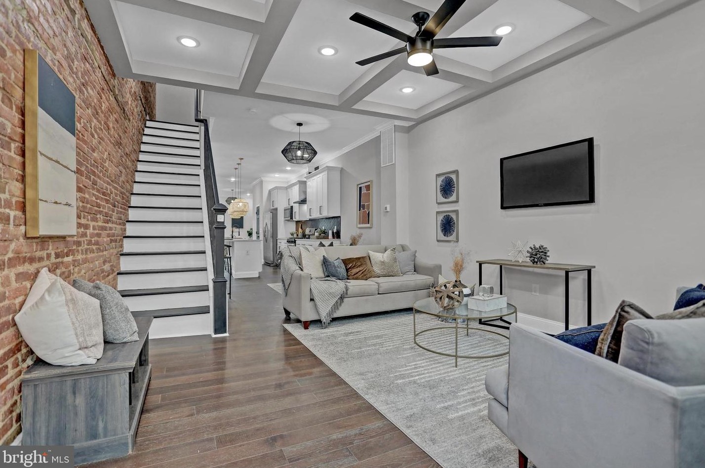 2243 Madison St, Baltimore, MD 21217-2330