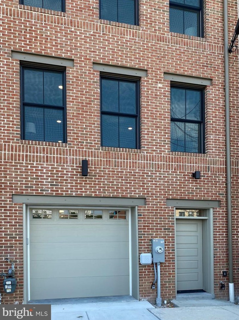 613 S Chester St, Baltimore, MD 21231