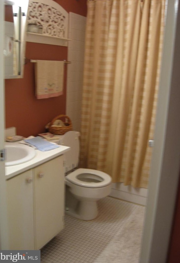 6350 Red Cedar Pl, Baltimore MD  21209-3822 exterior