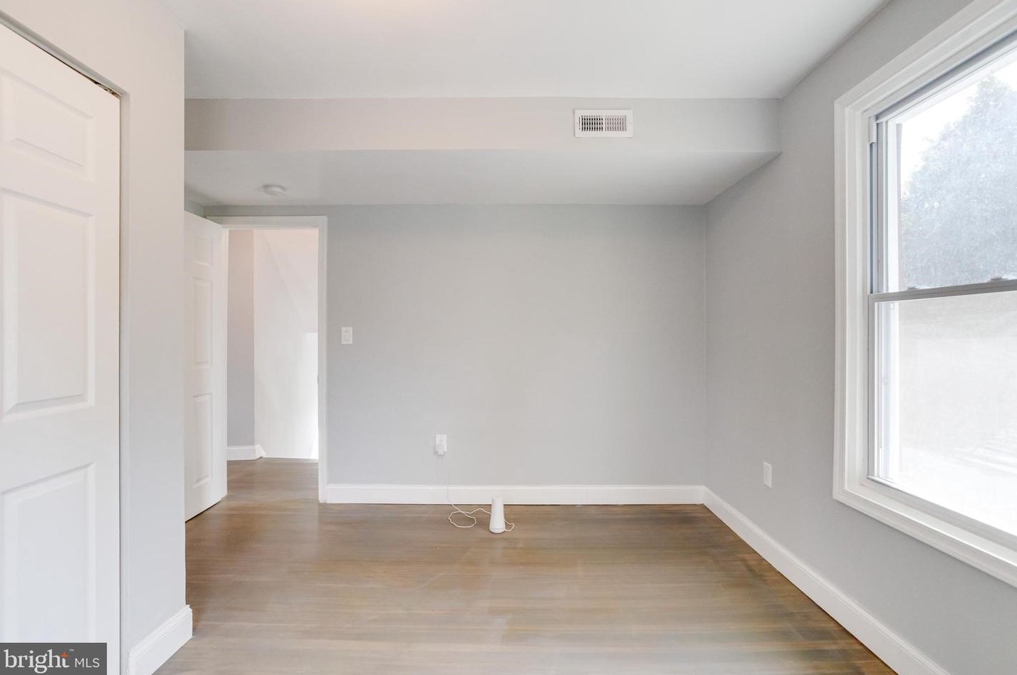 6105 Everall Ave, Baltimore MD  21206-1930 exterior