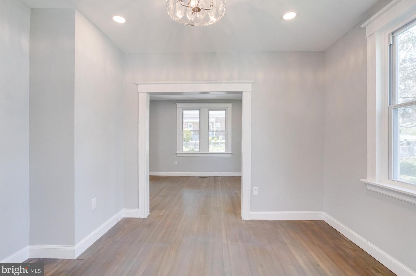 6105 Everall Ave, Baltimore MD  21206-1930 exterior