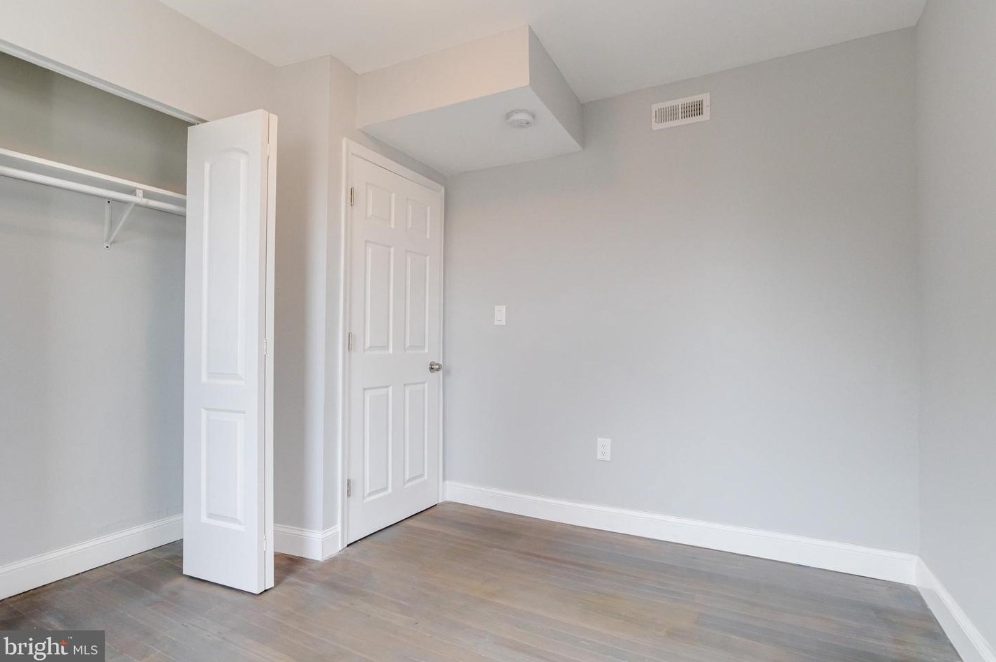6105 Everall Ave, Baltimore MD  21206-1930 exterior