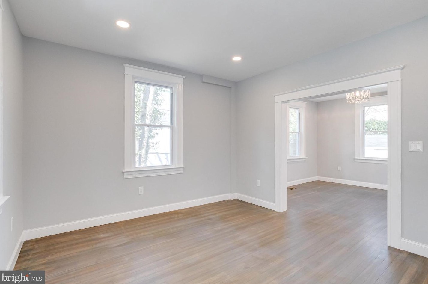 6105 Everall Ave, Baltimore MD  21206-1930 exterior