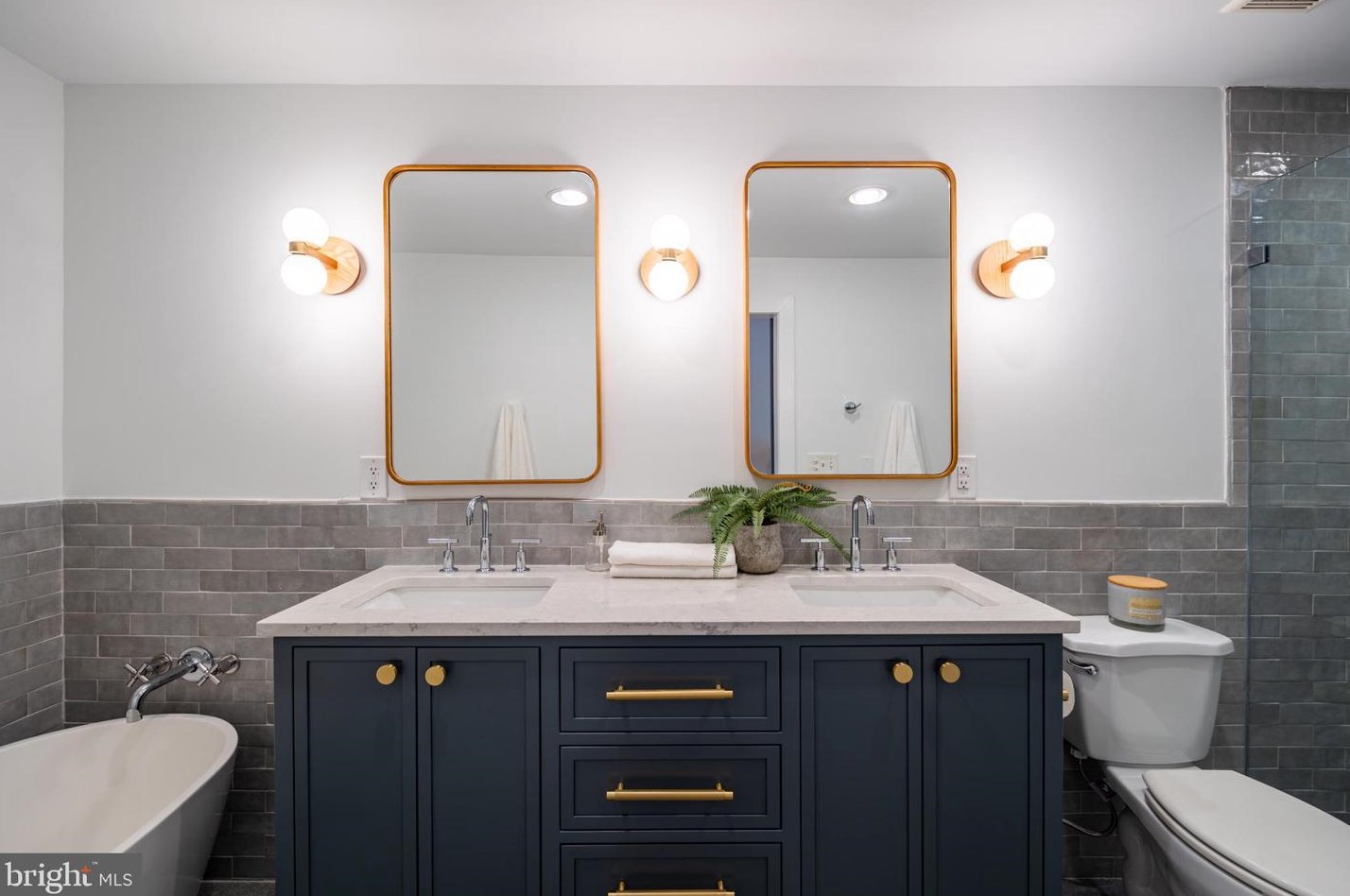 943 Baylis St, Baltimore MD  21224-5241 exterior