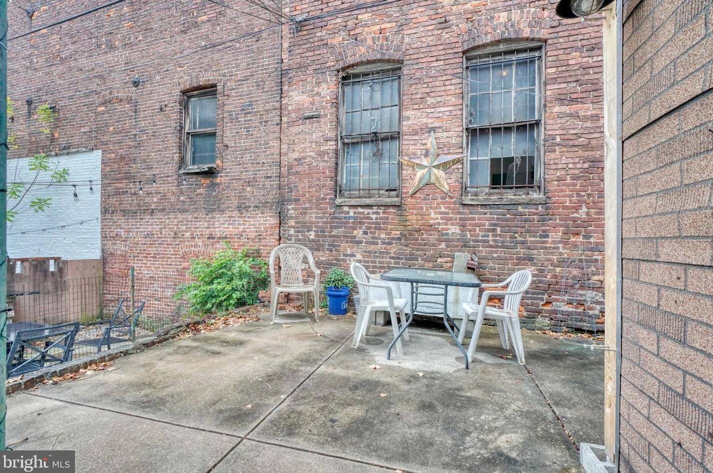 10 Ann St, Baltimore MD  21231-1801 exterior