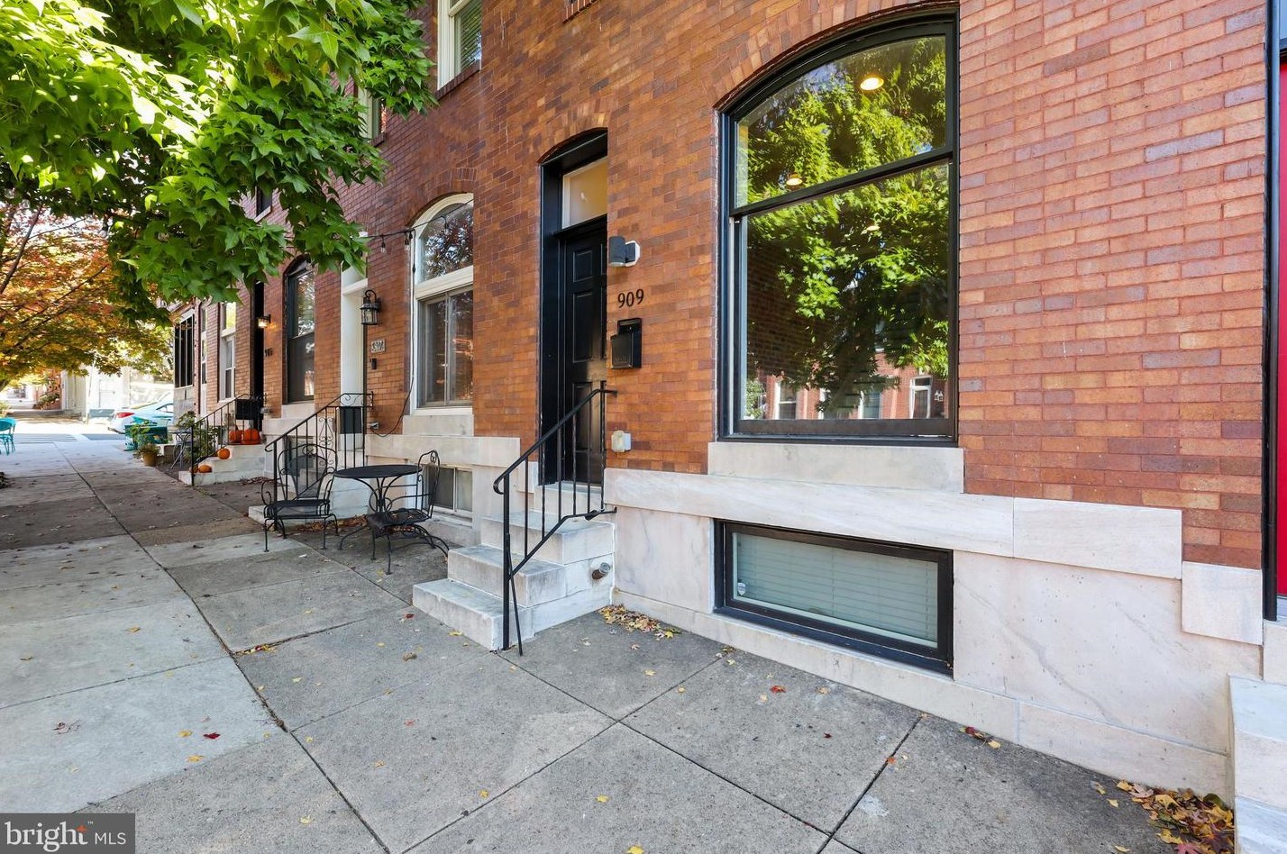 909 S Clinton St, Baltimore, MD 21224