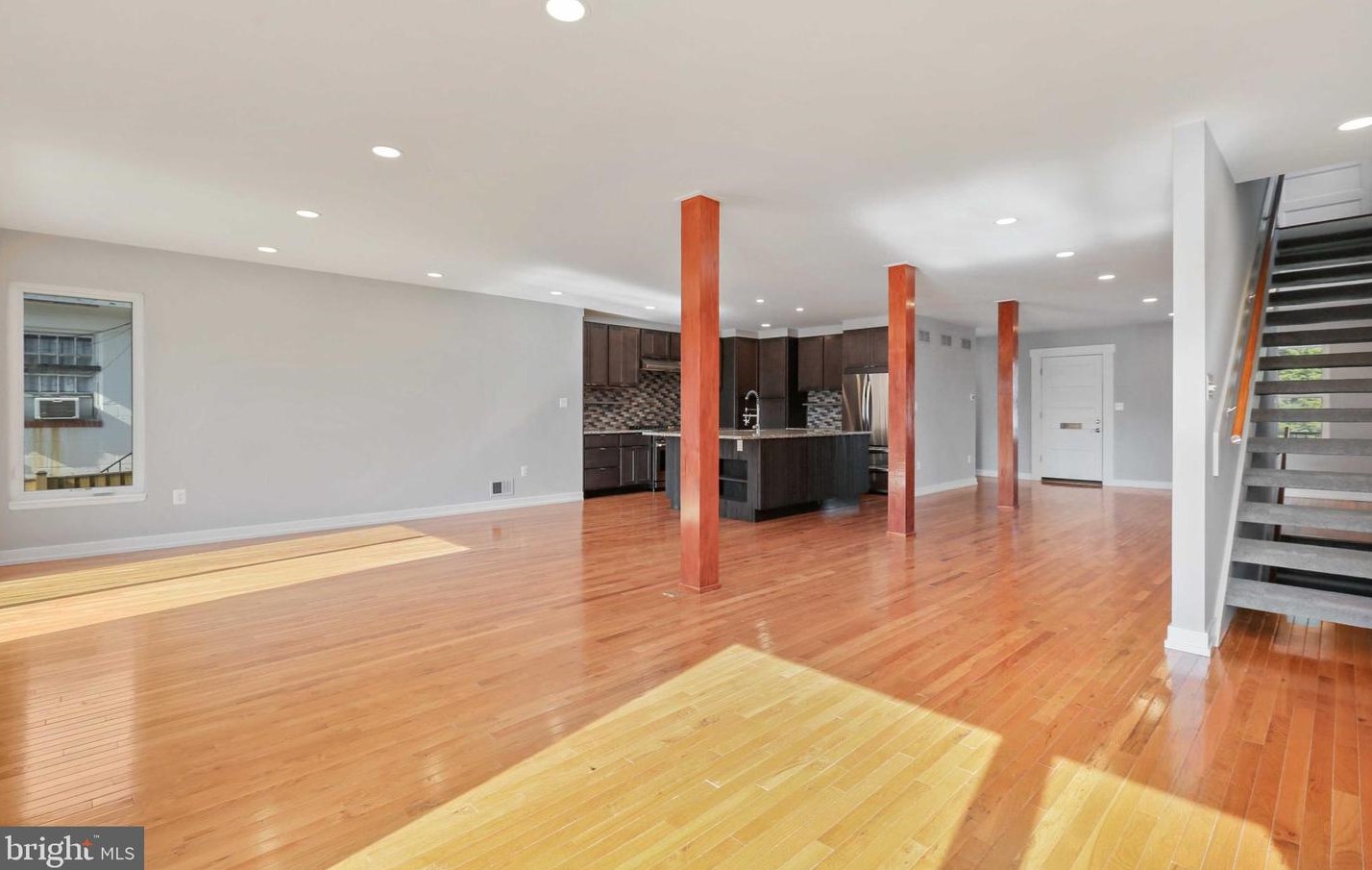 4515 Mainfield Ave, Baltimore MD  21214-2844 exterior