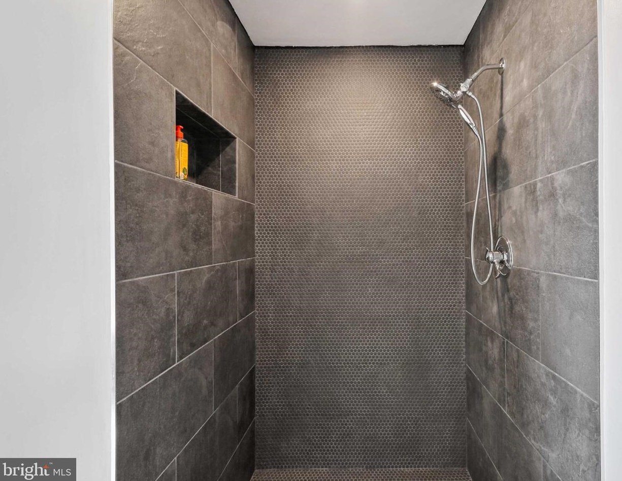 4515 Mainfield Ave, Baltimore MD  21214-2844 exterior