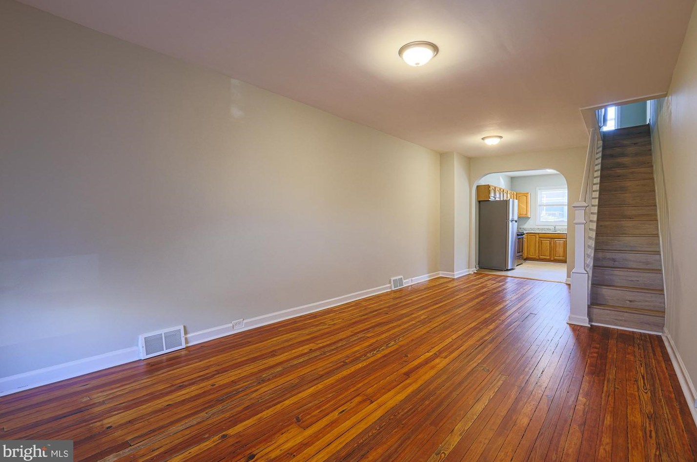 305 S Macon St, Baltimore, MD 21224