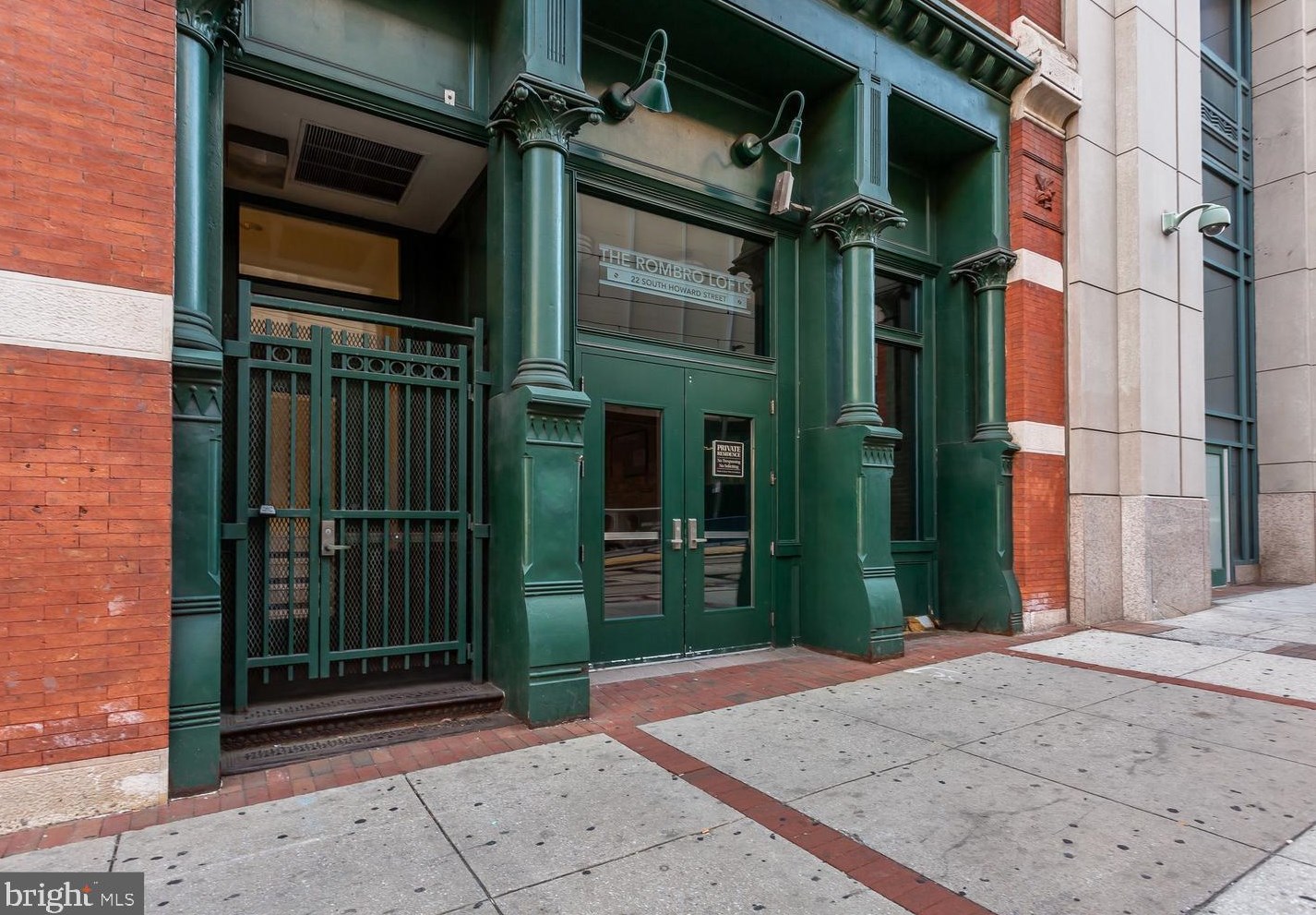 22 Howard St, Baltimore MD  21201-2542 exterior
