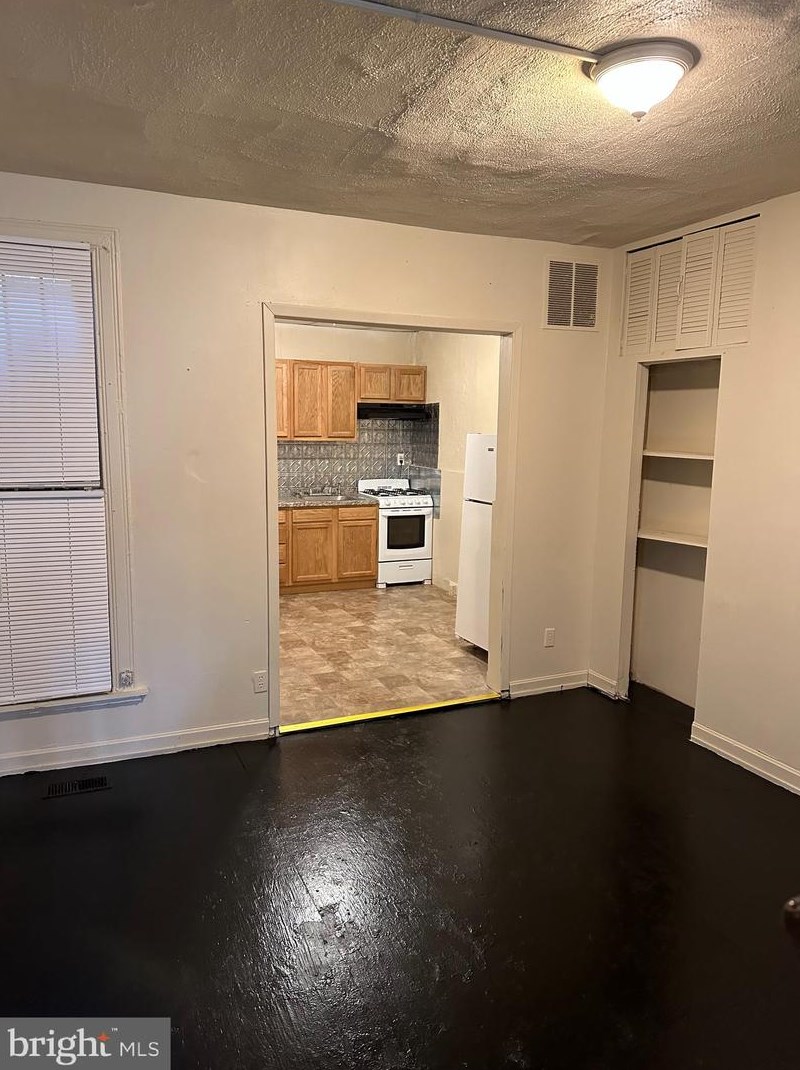 2014 Wilkens Ave, Baltimore MD  21223-3411 exterior