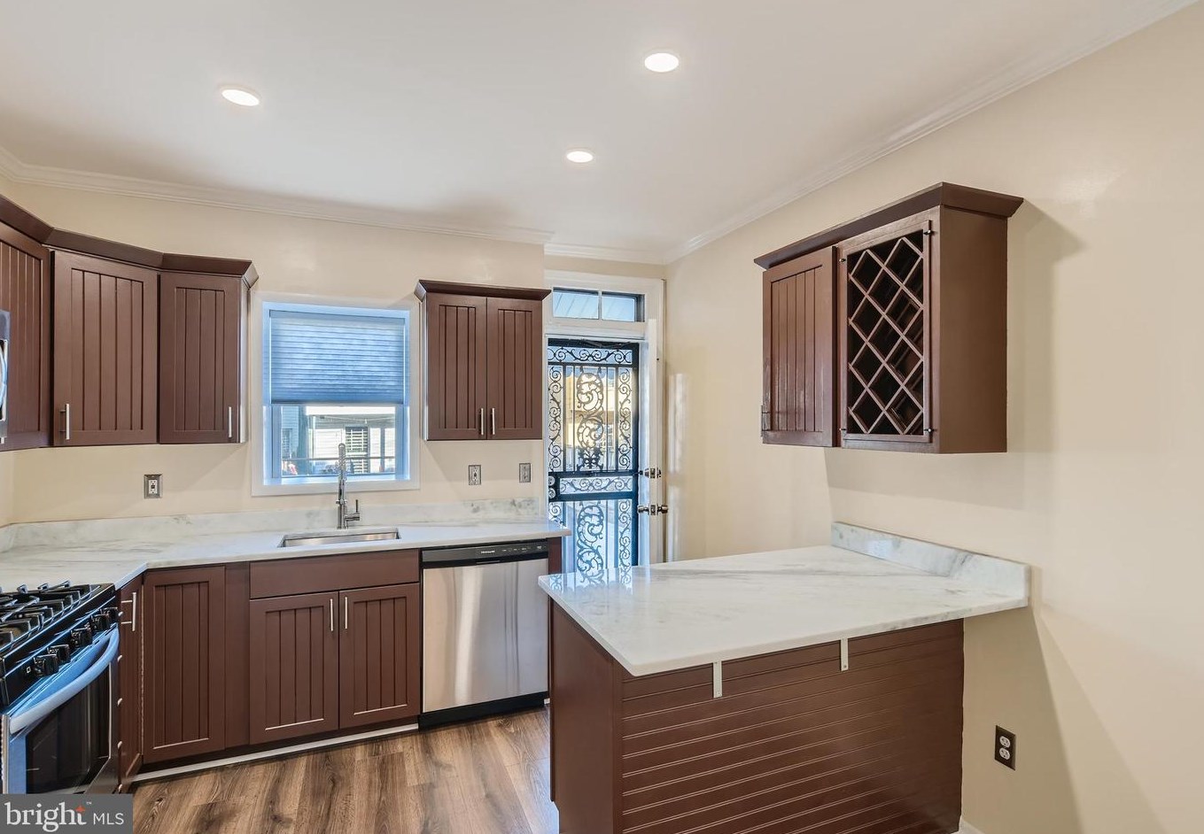 127 Glover St, Baltimore MD  21224-1142 exterior