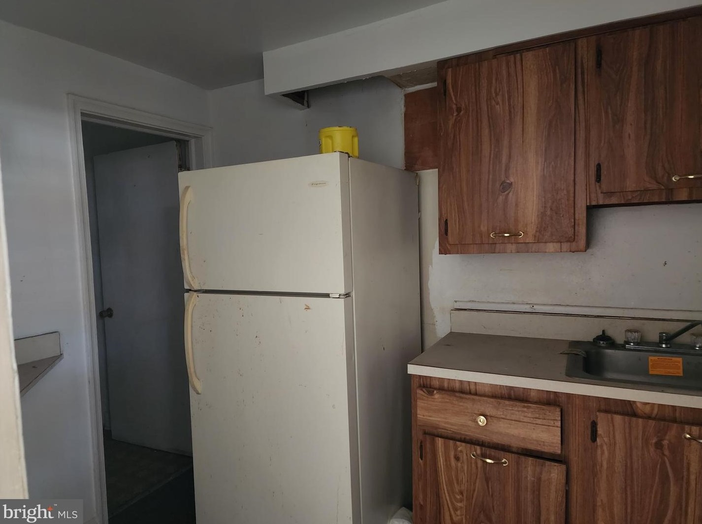3234 Westmont Ave, Baltimore, MD 21216-3833