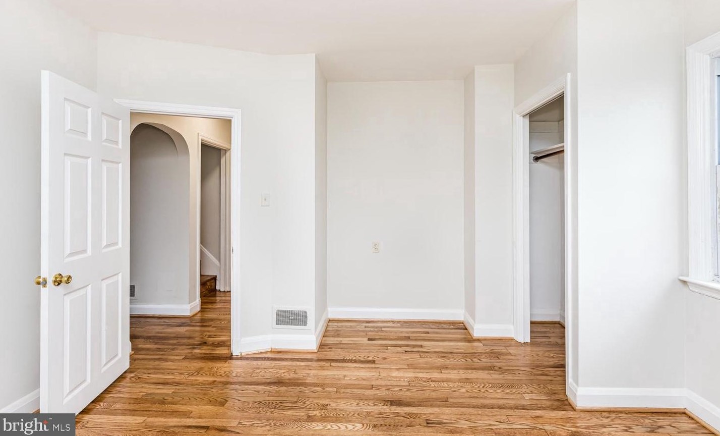 4420 Buena Vista Ave, Baltimore MD 21211-1206 exterior