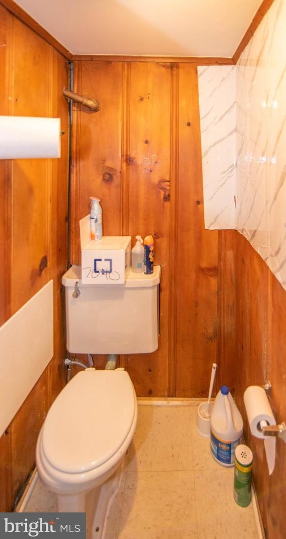 5738 Edgepark Rd, Baltimore MD  21239-3242 exterior