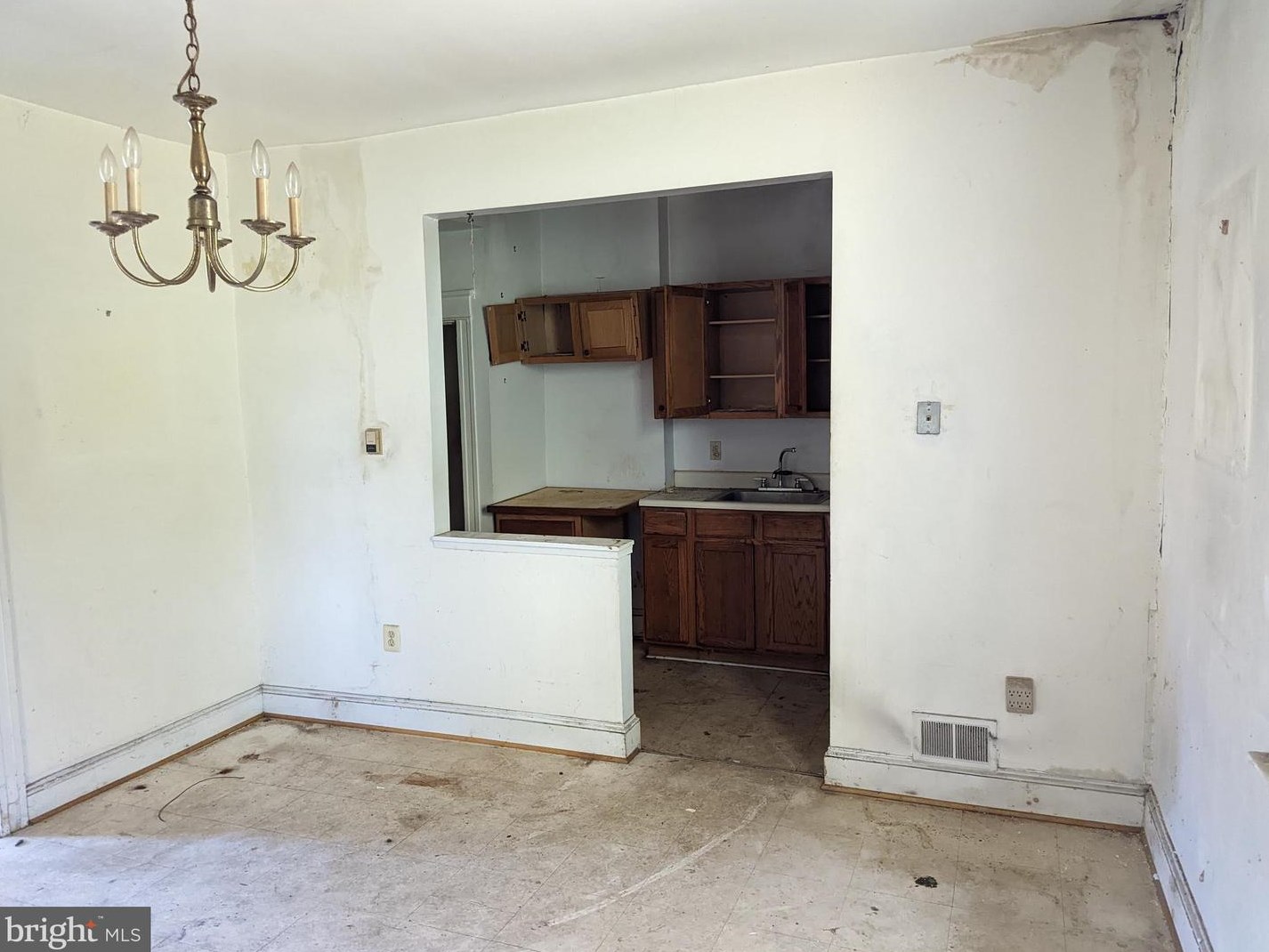 3026 Frisby St, Baltimore MD  21218-4234 exterior