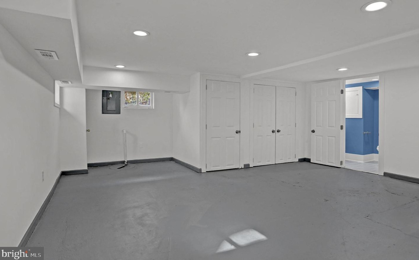 5303 Midwood Ave, Baltimore MD  21212-4304 exterior