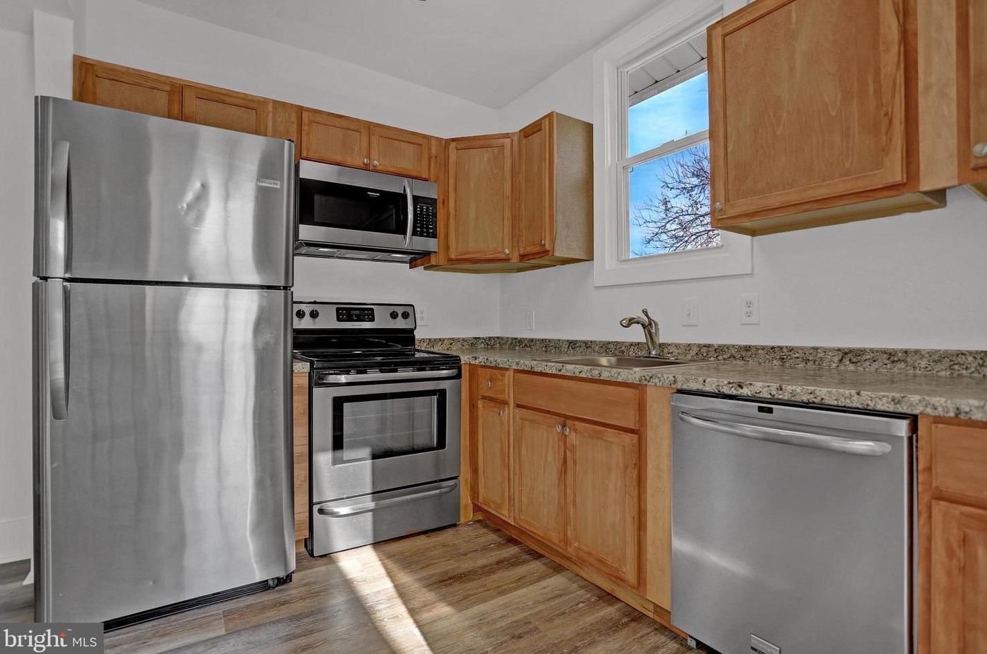 5303 Midwood Ave, Baltimore MD  21212-4304 exterior