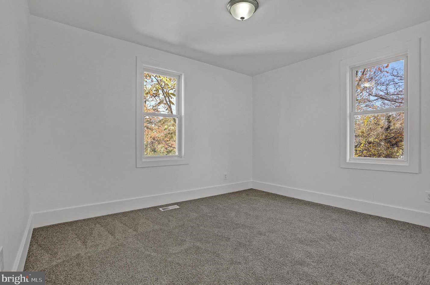 5303 Midwood Ave, Baltimore MD  21212-4304 exterior