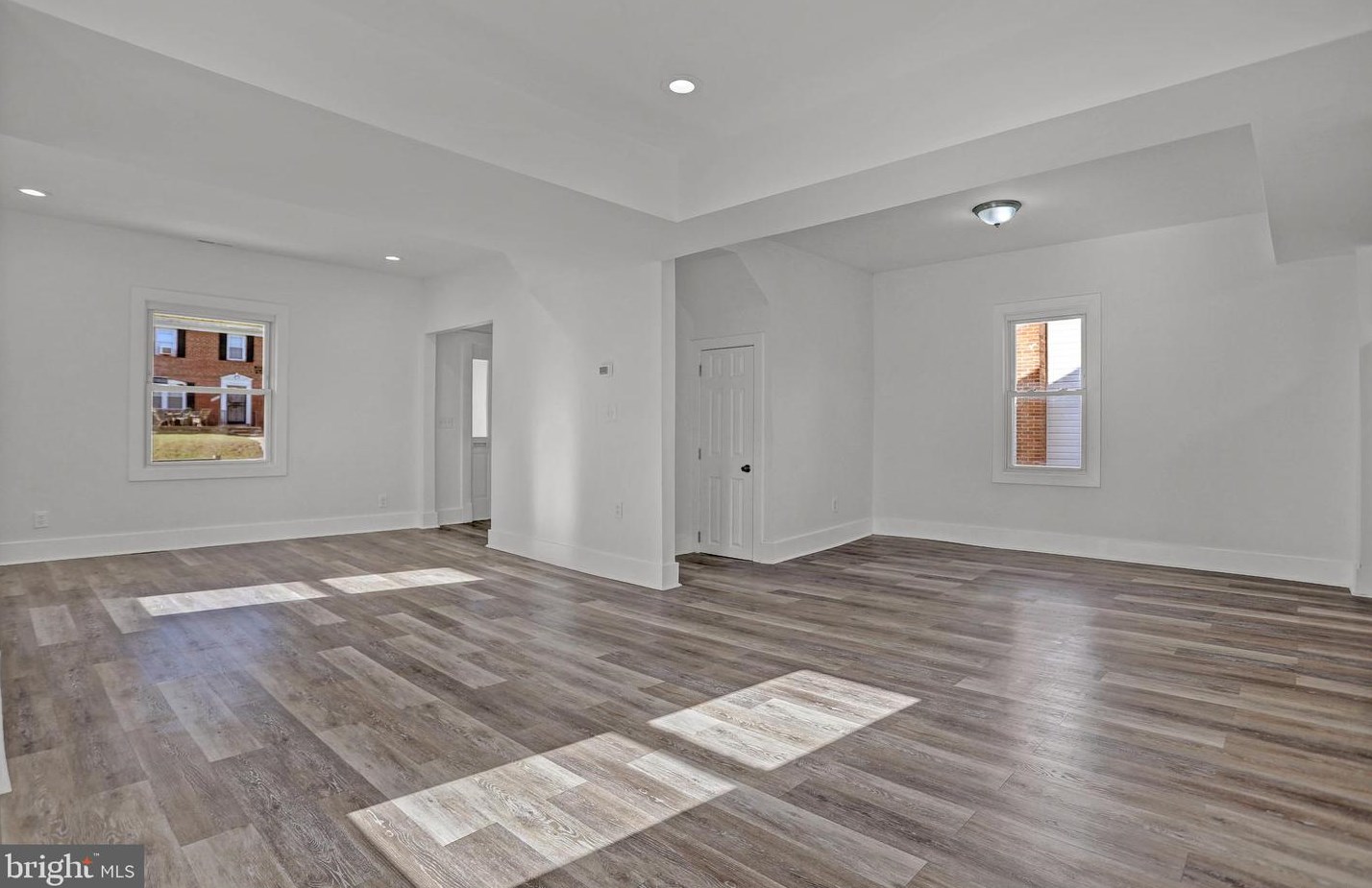 5303 Midwood Ave, Baltimore MD  21212-4304 exterior