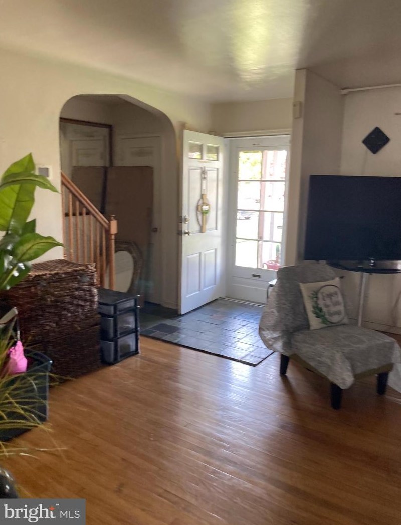 2041 Woodbourne Ave, Baltimore, MD 21239-3641