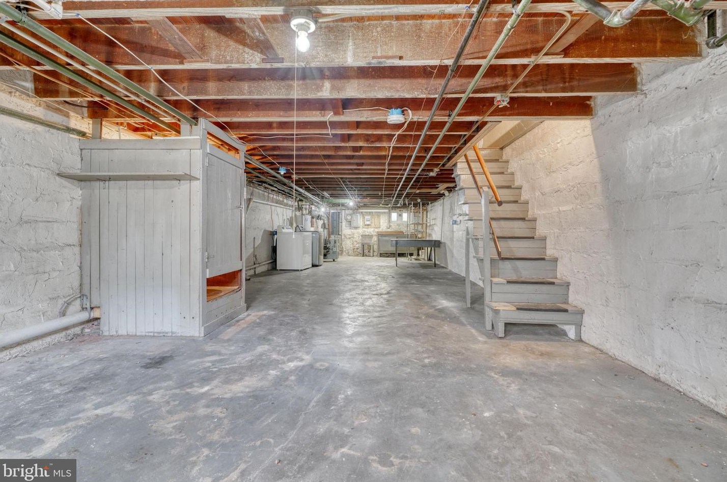 3332 Dudley Ave, Baltimore MD  21213-1806 exterior