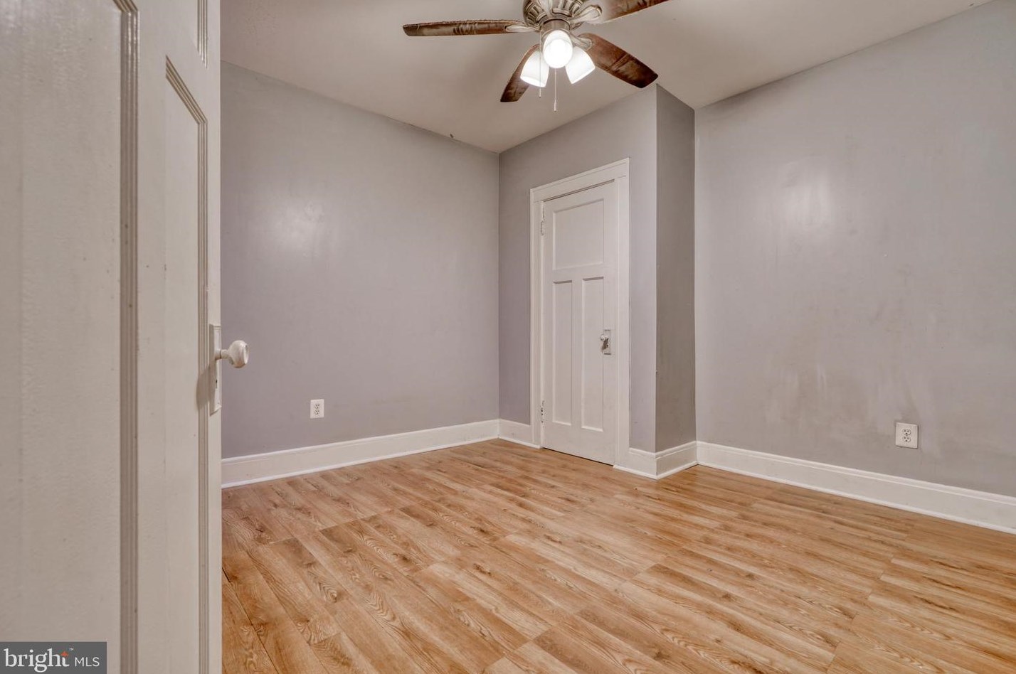 3332 Dudley Ave, Baltimore MD  21213-1806 exterior