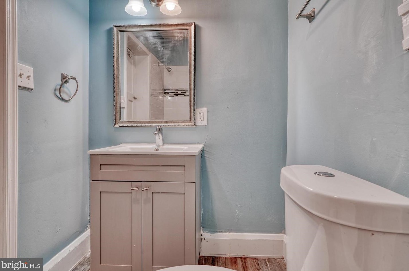 3332 Dudley Ave, Baltimore MD  21213-1806 exterior