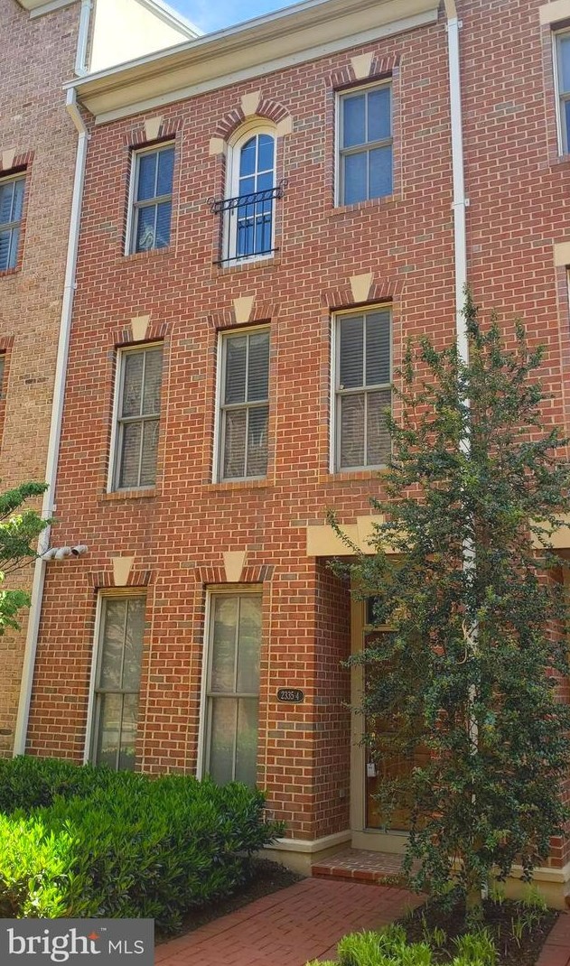 2335 Boston St, Baltimore MD  21224-3682 exterior