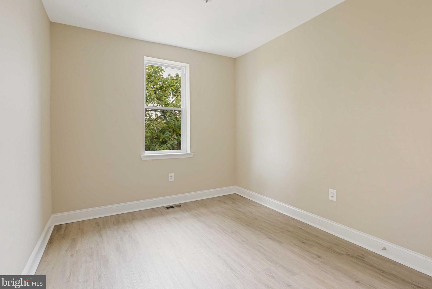 1605 Carswell St, Baltimore MD  21218-4906 exterior