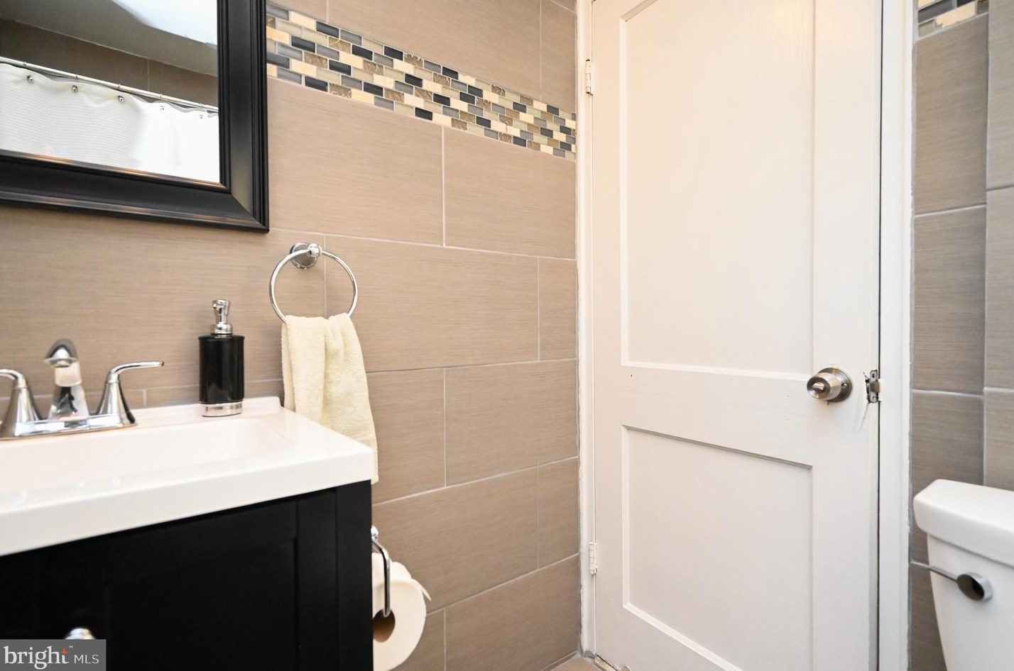 3025 Georgetown Rd, Baltimore MD  21230-1103 exterior