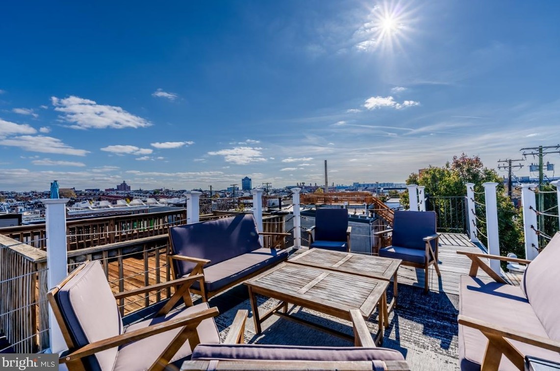 2517 Fleet St, Baltimore, MD 21224
