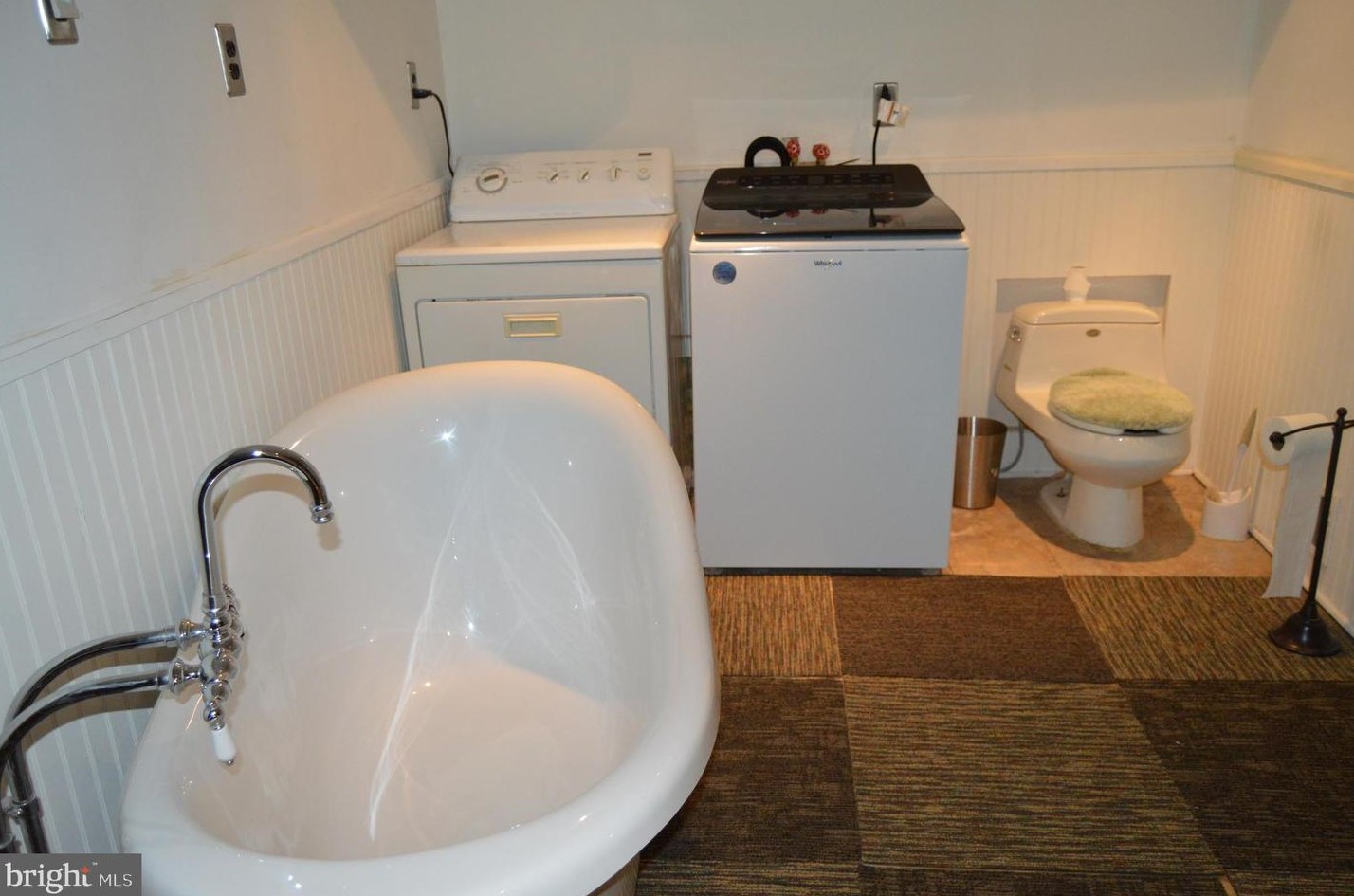 325 Drew St, Baltimore MD  21224-2715 exterior