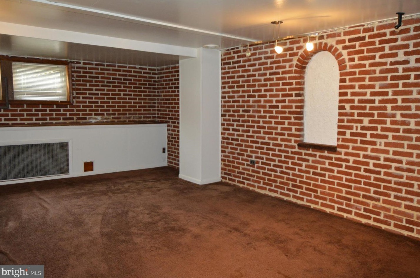 325 Drew St, Baltimore MD  21224-2715 exterior