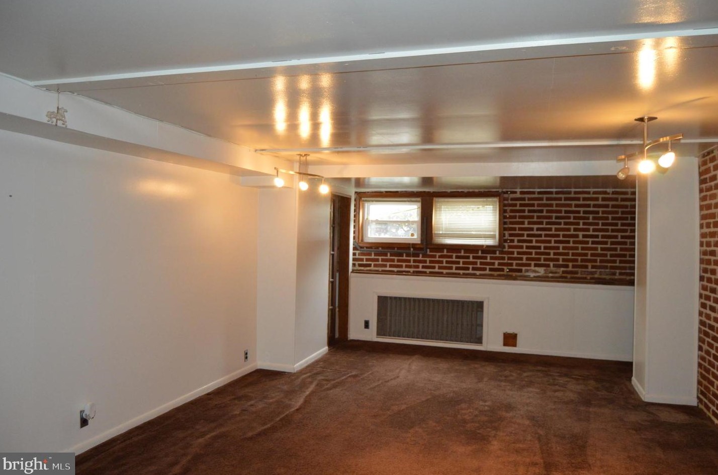 325 Drew St, Baltimore MD  21224-2715 exterior
