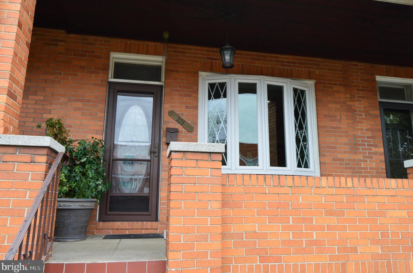 325 Drew St, Baltimore MD  21224-2715 exterior