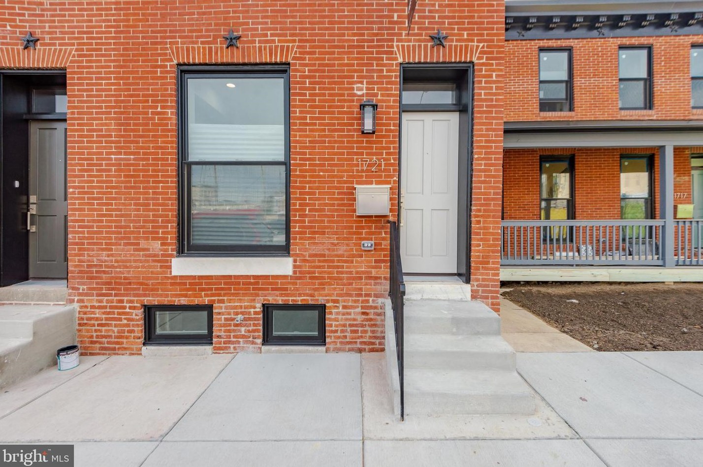 1721 Biddle St, Baltimore, MD 21213-3118