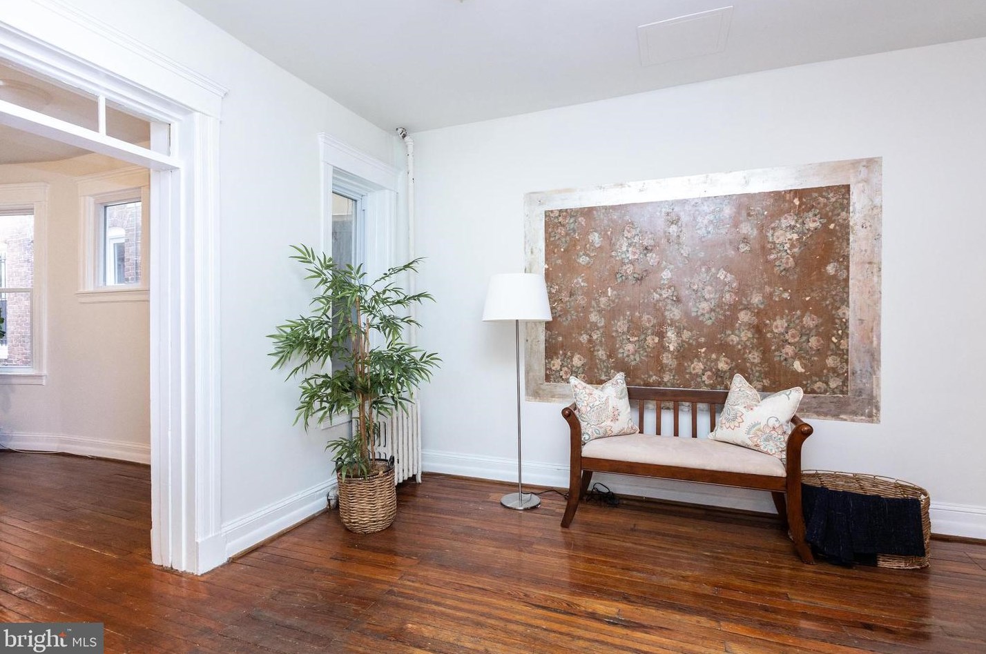 2610 Calvert St, Baltimore, MD 21218-4616